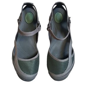 Teva women's northwater sandals size 8